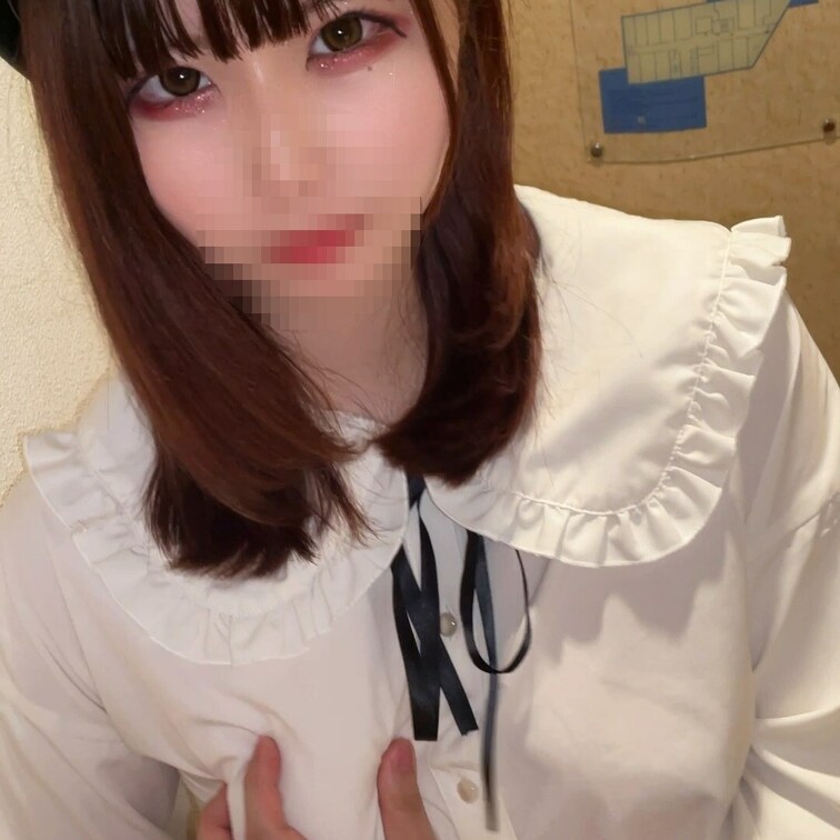※お気に入りの顔なら「いいね♥」「ブックマーク▼」お願い致します。またハメ撮りしてくる基準に致します。

▼本編はこ