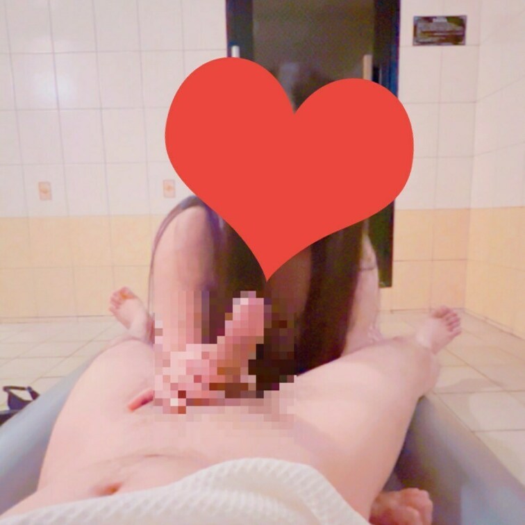 おはよう御座います♪
昨夜、デリヘルの接客中に良い出逢い系アプリ？を教えて頂きました
クリスマスがクリぼっち確定だか