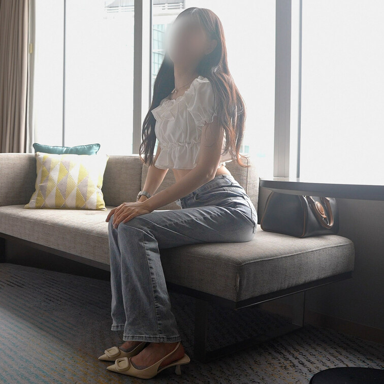 【2ヶ月後に結婚式を挙げる花嫁が人生ではじめて旦那さん以外とえっち】（2時間09分）

▼本編はこちら
https
