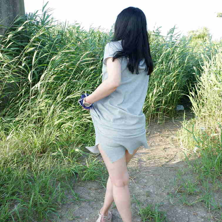 Yさん。混浴オフ会で知り合い、大阪のゲイのたまり場に連れて行って脱いでもらいました。ここならみんなの前で脱いでも許される