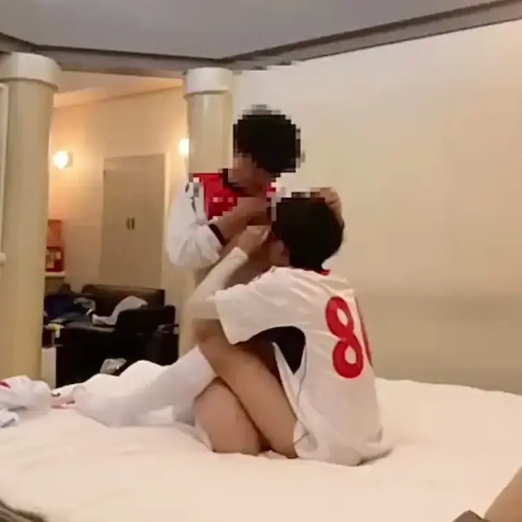 貞操帯つきけたまま掘られるでぃ