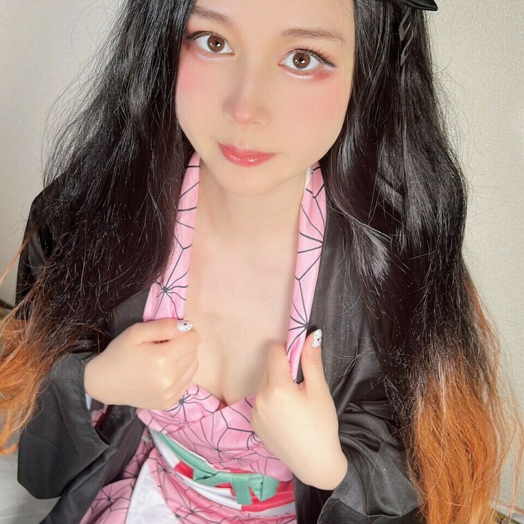 今日のパシャリ📷✨
いつも見られているのを想像しながら楽しく撮影してます…///
なのでコメントやスタンプ、とっても