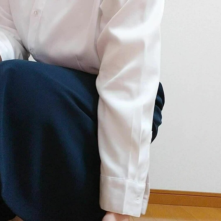 仕事終わりにムラムラ(〃∇〃)
足広げて騎乗位オナニーしたよ🙈🙈
いやらしい音聞こえてる！
フル動画は有料プランで