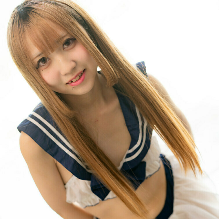 令和の白ＧＡＬ○○○はＡＶ最年少の西暦2005年生まれ！

「愛するホストの誕生日にはシャンパン・タワーをやるので…