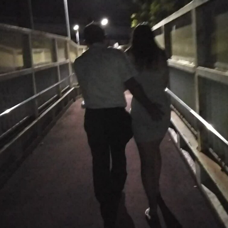 単独男性さんと歩道橋で露出しに行きました～(^^♪