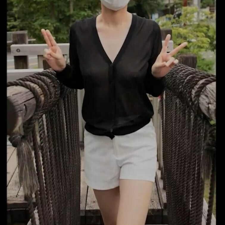 透ける服で公園の遊具で遊んできました
希望のノーブラ動画があったら撮影するのでコメントで教えてね