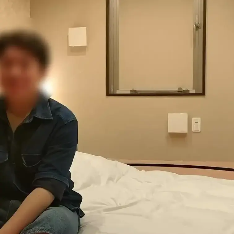 ゆうくん20歳学生-マッサージ〜指入れ編-【元AV男優TATSUYAの開発部屋】