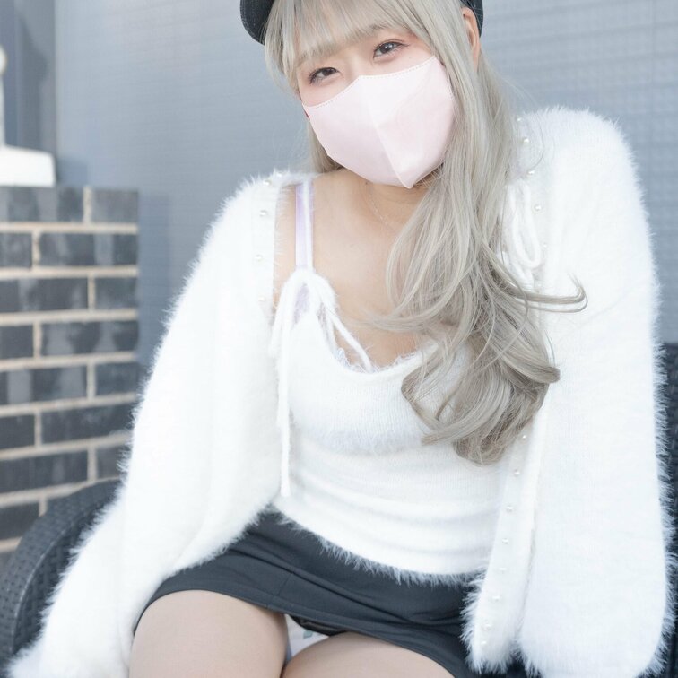 どこ見てるの？笑