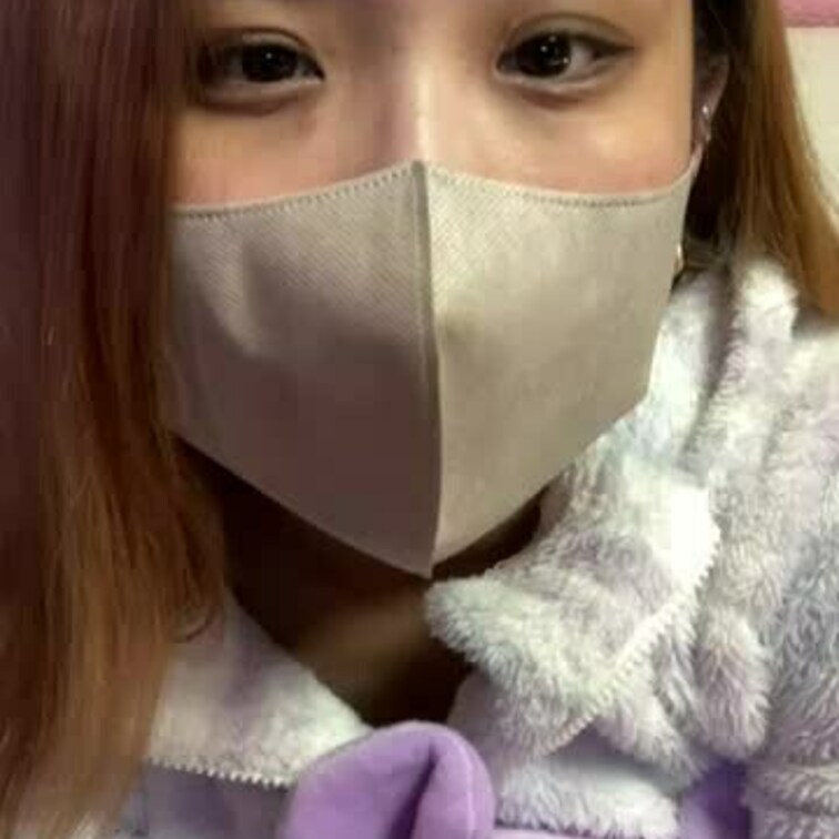 【あい 19 歳】

あいさんのライブ配信動画です
生配信だと、1 回の有料配信を視聴すると、おおよそ平均 5,0