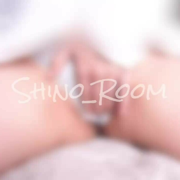 お漏らしオナニー
しみしみおぱんつでマン肉アップ♡
2回もお漏らししちゃいました、、、💦

モ○イクついてなので