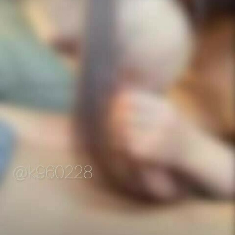 処女卒業したての20歳JDちゃん車内フェラ☺️こういう初々しい子が一生懸命しゃぶってるのは萌えますねw彼氏が出来た時の為