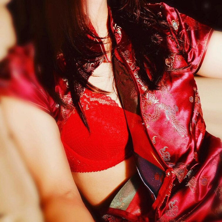 チャイナ半脱ぎ♡