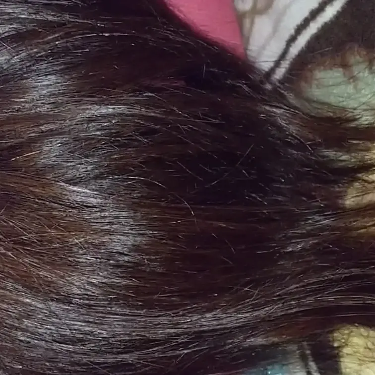 寝ている妻の髪のブラッシング動画です。ブラシに合わせて動く髪が素敵です。

#髪フェチ
#妻
#髪
#髪の毛