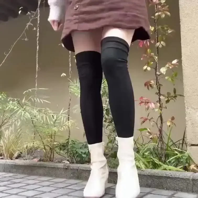 ♡♡♡♡♡♡♡♡♡♡♡ 
2026年4月
【えちえちプラン加入者限定】
露出パンチラ動画です！💞
動画🎥2秒
