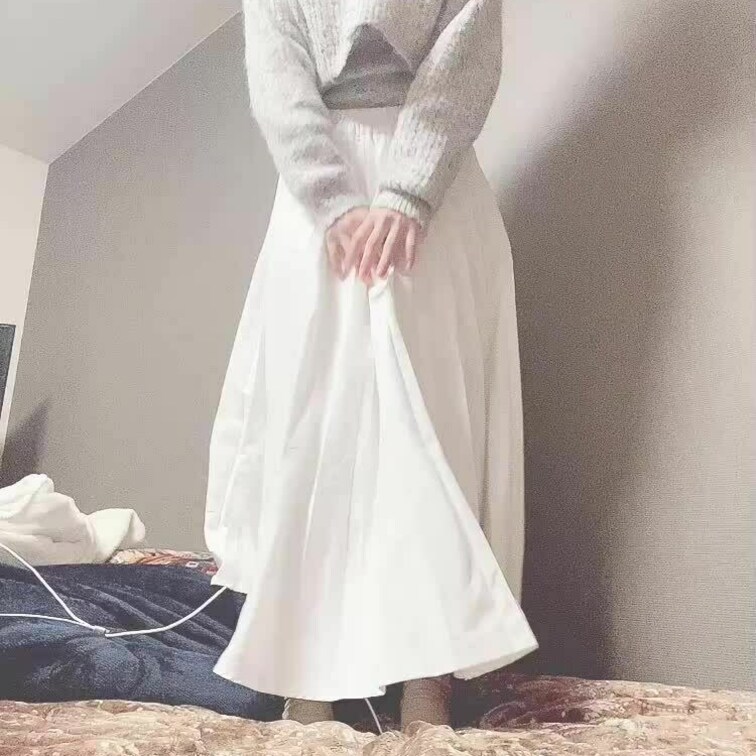 脱衣動画です！
私服姿も好きになってください〜
下着上下セットなってないのは見逃してください笑