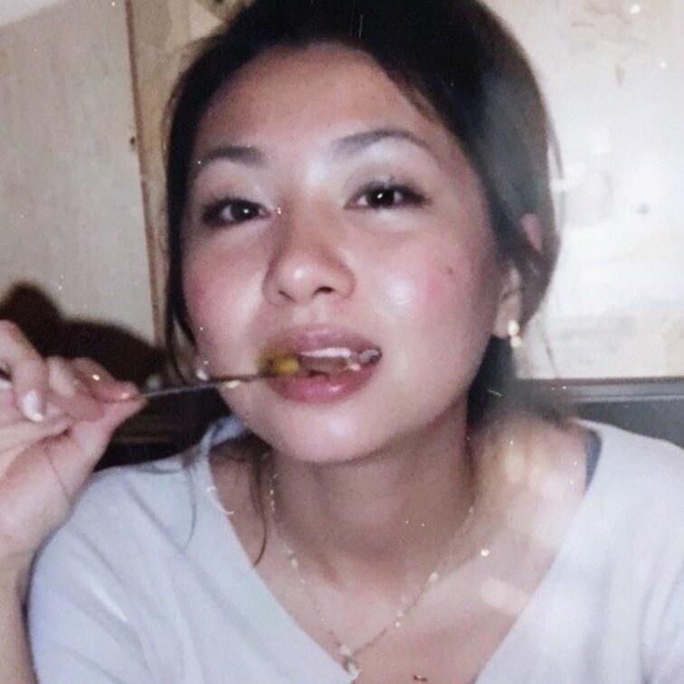 妻の写真を○○○加工してます。雰囲気はあるので顔を知らない人もイメージしやすいかもです。
