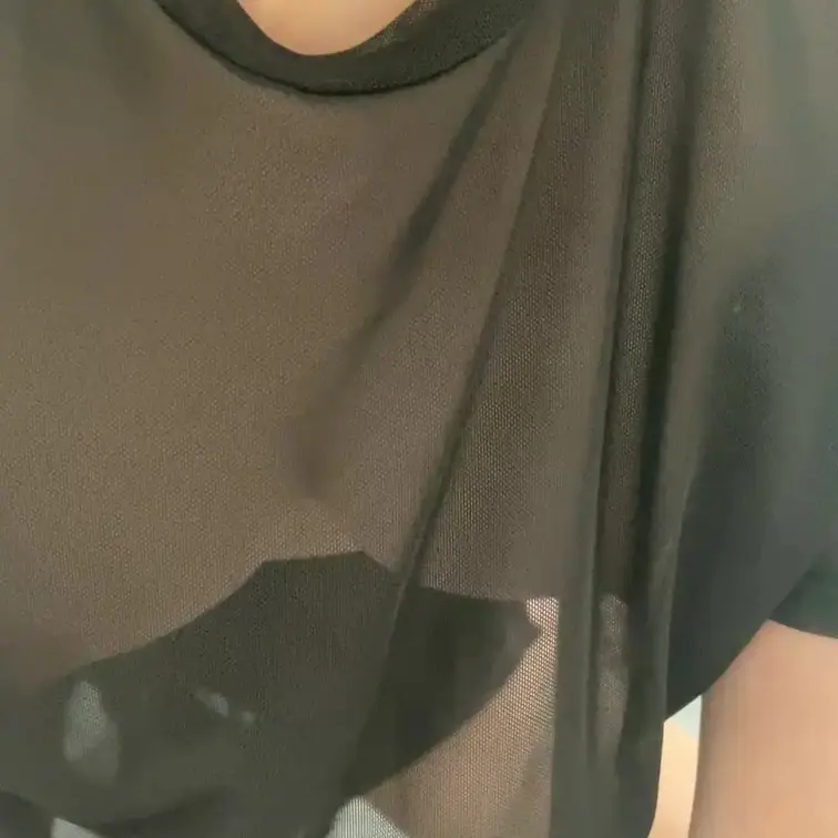 カメラ触ってたら撮れてた数秒。乳首近いよ！