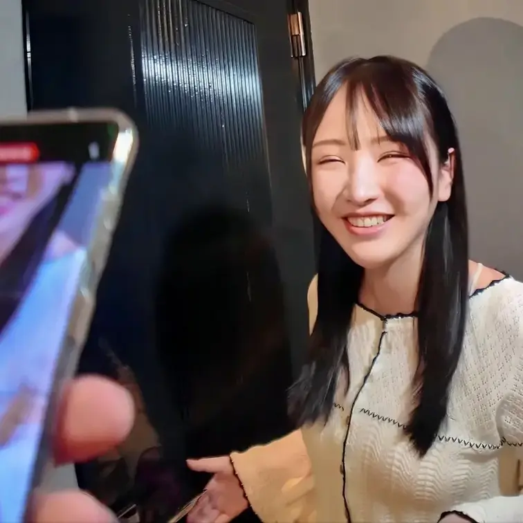 知人が撮影デリ転身とか、胸熱すぎ事象じゃないですか?😇しかも笑顔最高な超絶美女というのはご覧のとおりの、ひなた嬢!!😍