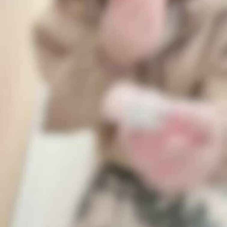かわいいスカートを履いてうきうきなわたし。
そして手にはかわいいみみき。
またあそこでしちゃった///