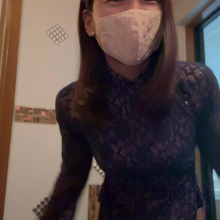 アオザイにはタイツかな？
まずはタイツを試しばきだよ❤️