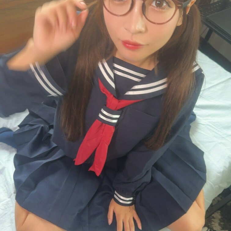 セーラー服ちゃんカップルのハメ撮り動画をゲット！！
近日公開予定なので楽しみにしていてくださいませ！