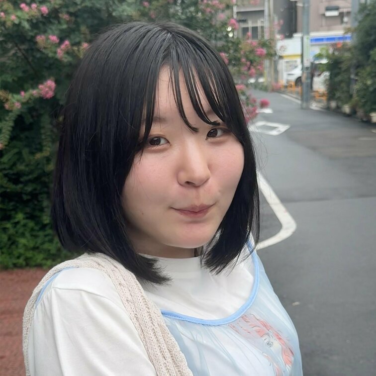 #196【MIYU 23歳】
今回ストリートスナップに協力してくれたのは、ゆるふわな雰囲気が可愛いMIYUちゃん😎
