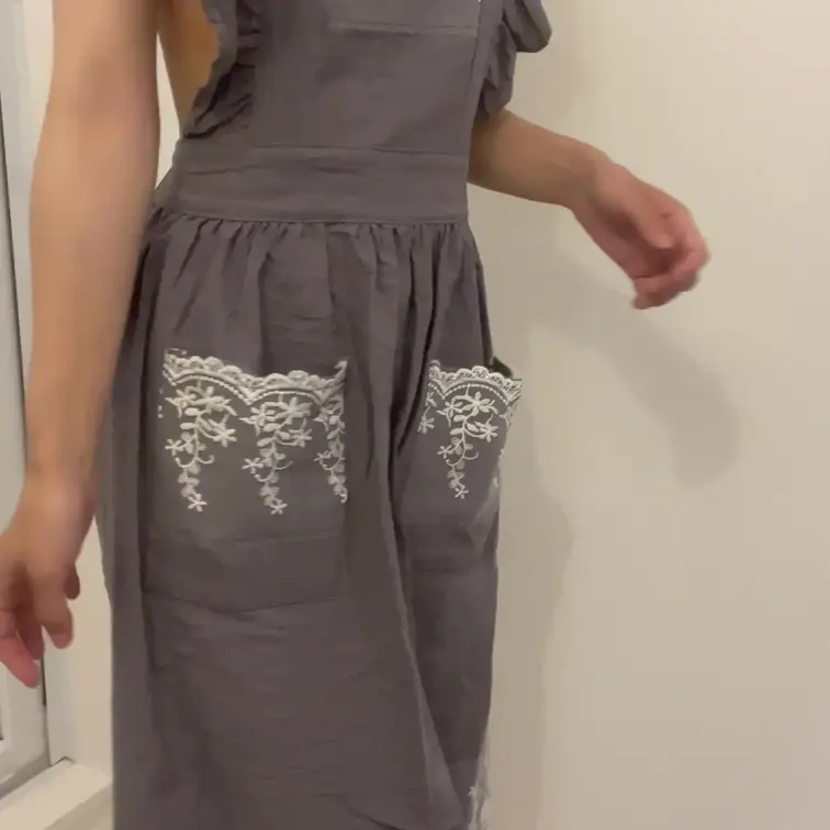 [いいねしてから見てくれると嬉しいです(*/ω＼*)]
裸エプロンかなりいやらしく見えて興奮しちゃいましたಥ_ಥ
