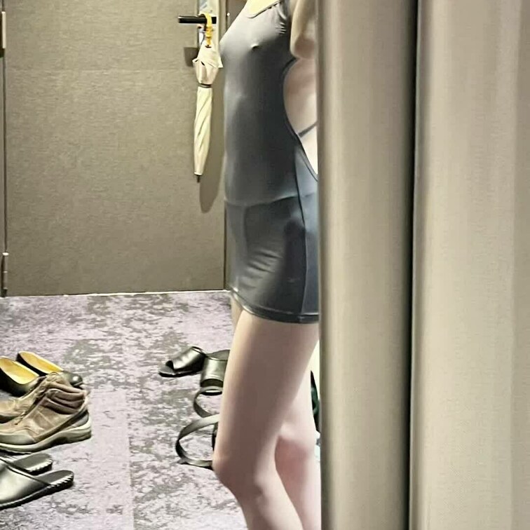 紐ワンピでえっちのオフショットのスライドムービーです。