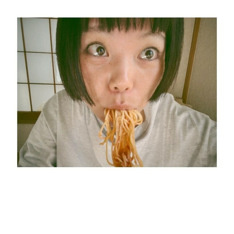 貴方を想い送った写真
美味しい顔
全力でピースした顔
大好きな冷製パスタを食べる顔