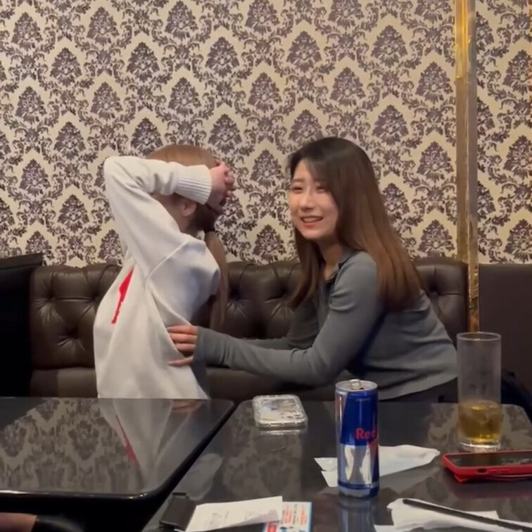 皆様お久しぶりです！
動画の更新が遅くなってしまって申し訳ございません。
今回のくすぐり動画はこちらです👍

是