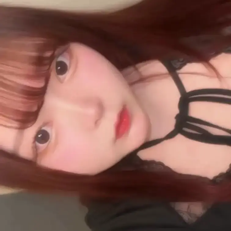 実は私、動いてるお顔の動画載せたことがなくて今回新しい試みで載せてみよう！って思って公開しちゃいましたᐠ(   ᐢ ᵕ 