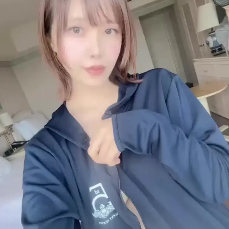 写真だけじゃ伝わらないかもなので、動画でも見て欲しくてお届けします☺️
そして週末には、ちょっぴり大胆なえっちな動画も