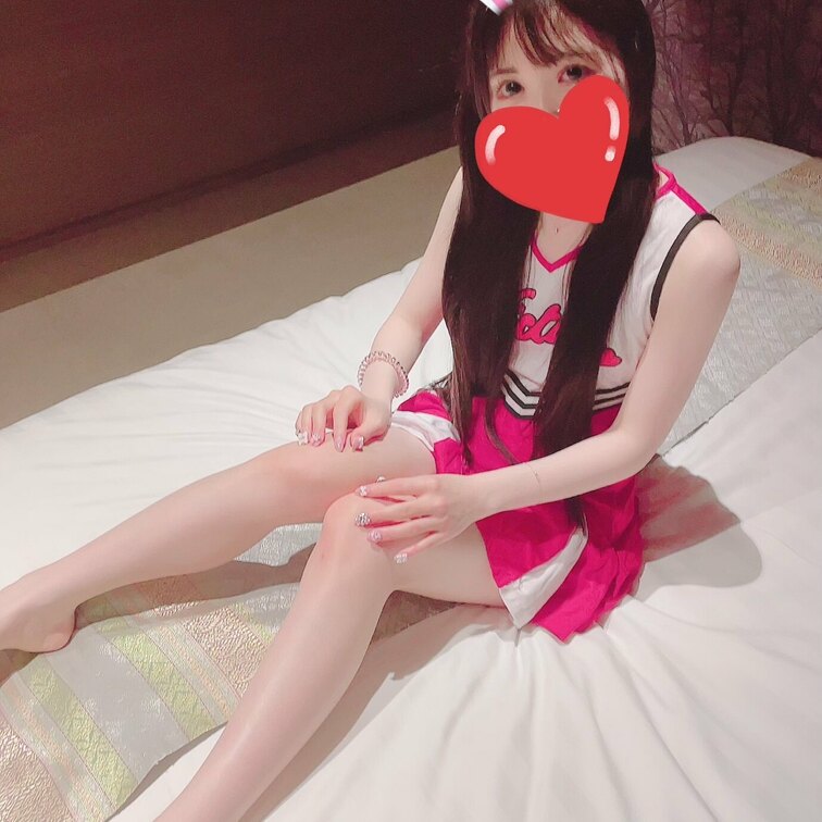 寒いね〜手がかじかんじゃう✋
チア服着ました どうですか？
