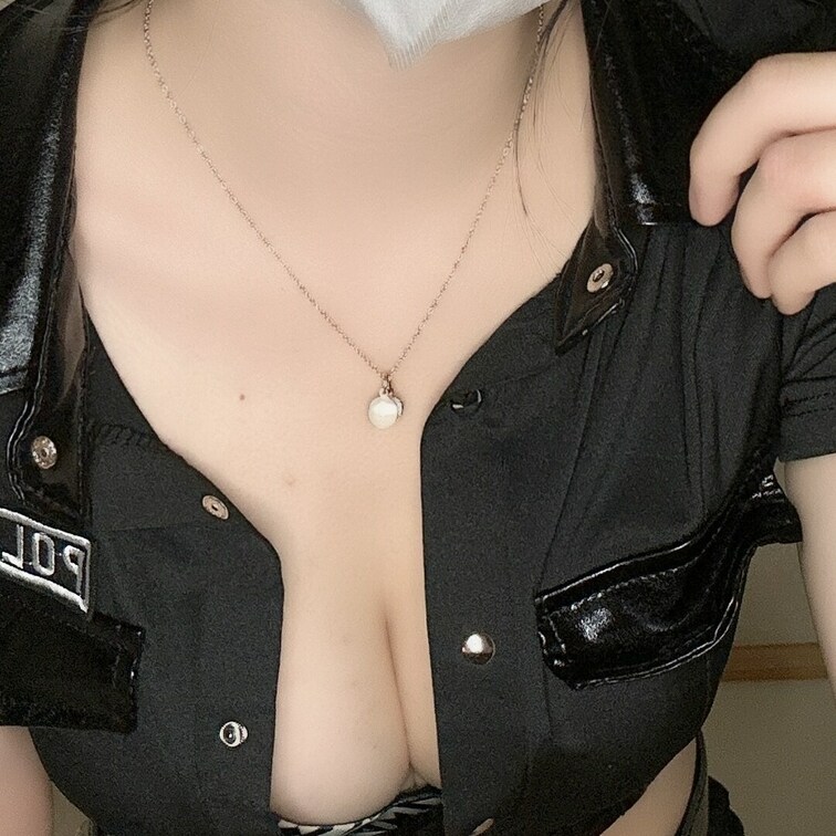 ポリスコスのりったん、どうかな?
フリープランにはこれ以外にもいろんなコスプレがあるからよかったら見てね!