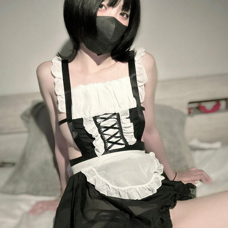 【コスプレオナニー】1/2
ご主人様・・・？またお使いになられますか？