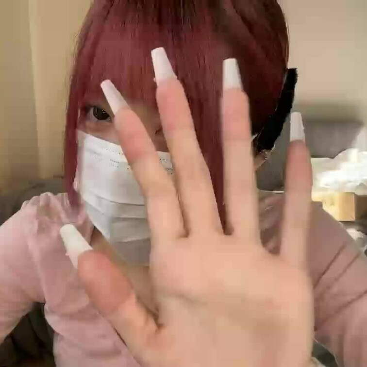 【みれい 20 歳】

みれいさんのライブ配信動画です
生配信 だと、1 回の有料配信を視聴すると、おおよそ平均 