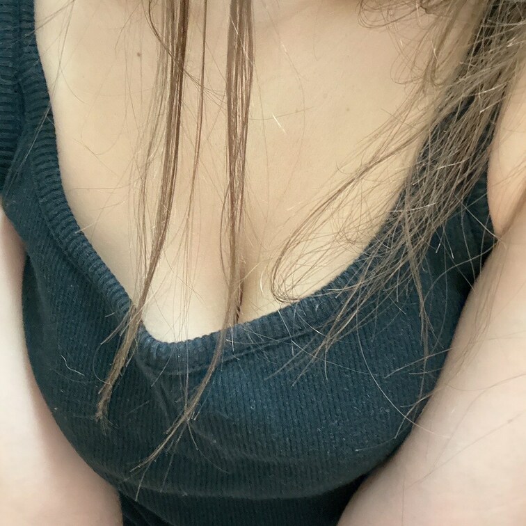 ✨3月12日✨
おはようございます！

今日は関東天気悪そうです😔
今日はおやすみなので
家事を少ししていきま