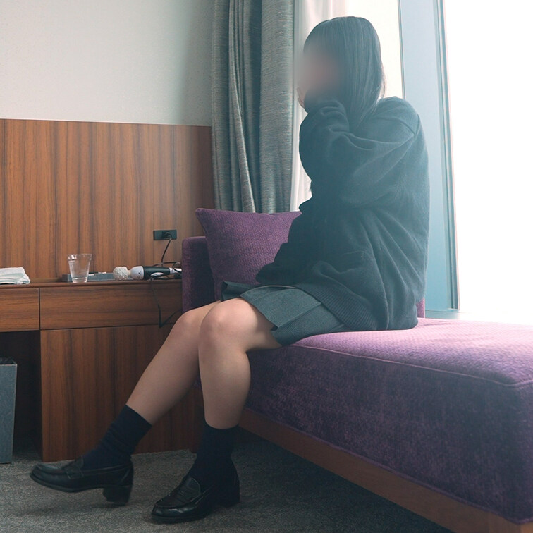 【1ヶ月前に高○を卒業したばかりのKちゃん（○○○）と卒業記念に制服えっち】（2時間27分）

▼本編はこちら
h