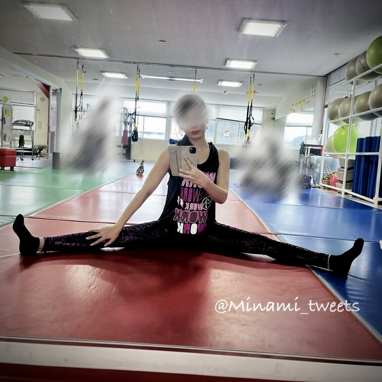 ジムでZUMBAとストレッチして来ました。
Xにはモノクロで載せたけど、こっちではカラーで載せてみました(*´∀`*)