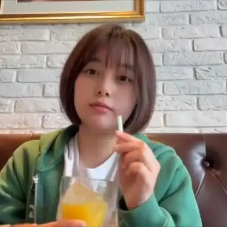 【ファン限定フル動画】🎁

カフェに行って充実した休日。気持ちいいこともしたくなる休日。
スッキリしてからお昼寝し