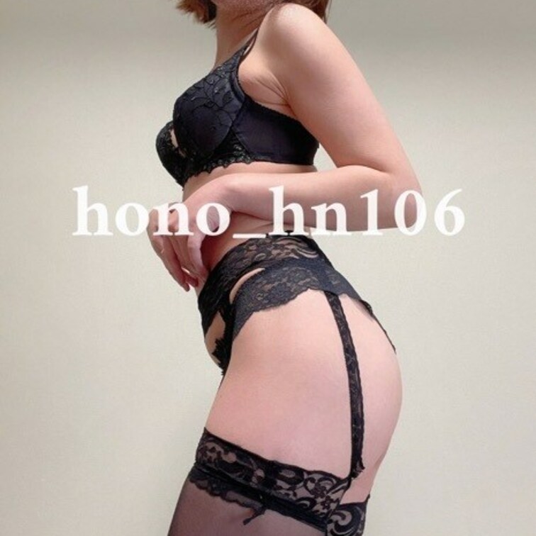 どきどきサルート🖤
紐がちぎれそうなのは内緒ね🤫