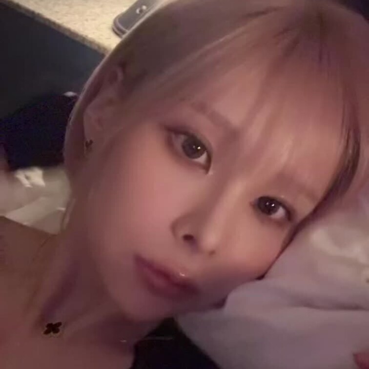 【告知】
生々しい撮影
「コレ入っちゃってませんか？！」と
爆笑しながら撮影してきた💗

おりんとラブホでセッ