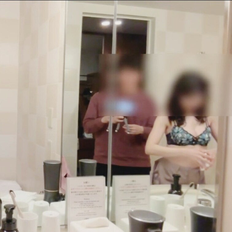 【未公開映像】お風呂に入る直前のねむねむモードのまりあに突撃したら、イチャイチャが始まった素人カップル♡／ Japane