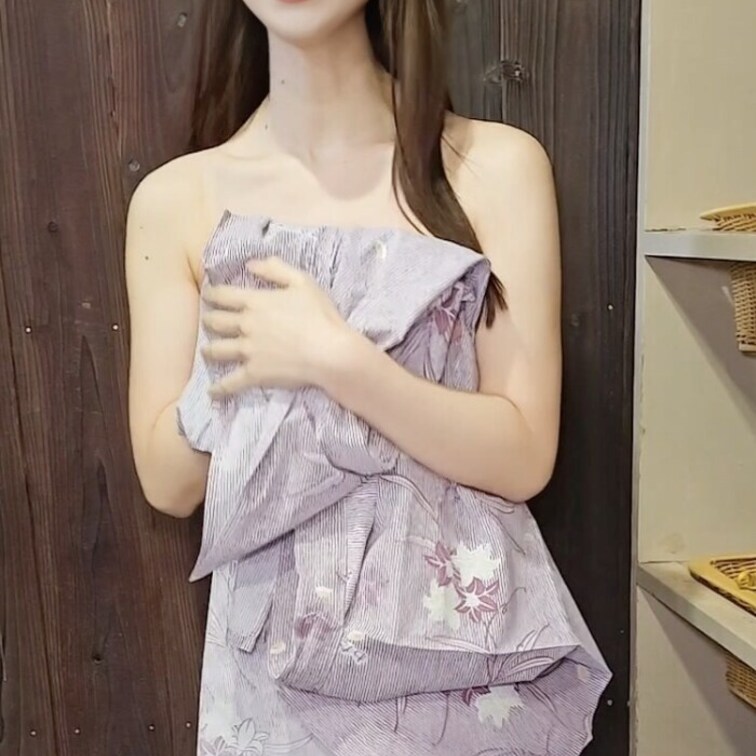更衣室入ってきちゃダメだよ？♡