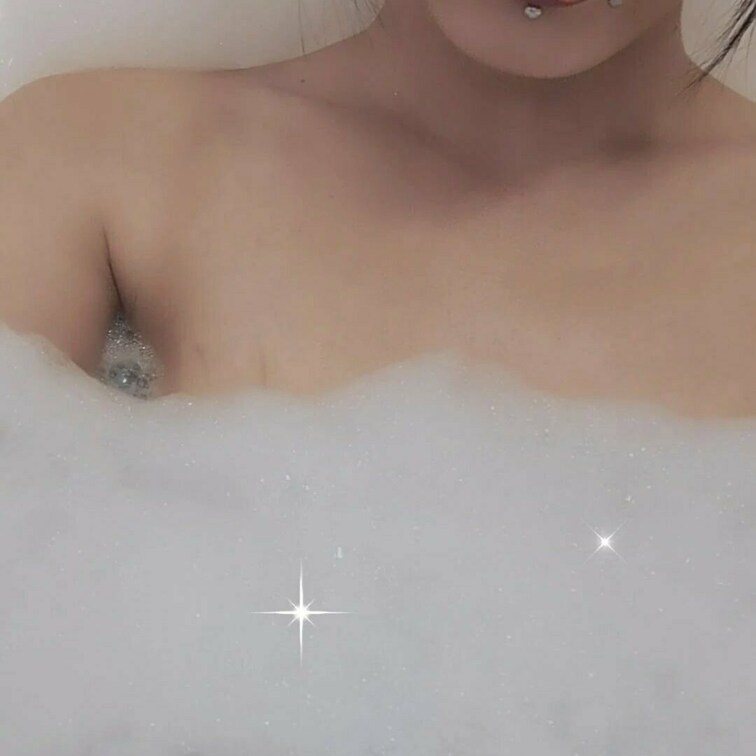 エッチの後はお風呂でゆっくりしました〜♡
バックから突かれる好きです♡...
ゆん♡Mな女の子の投稿 | myfan