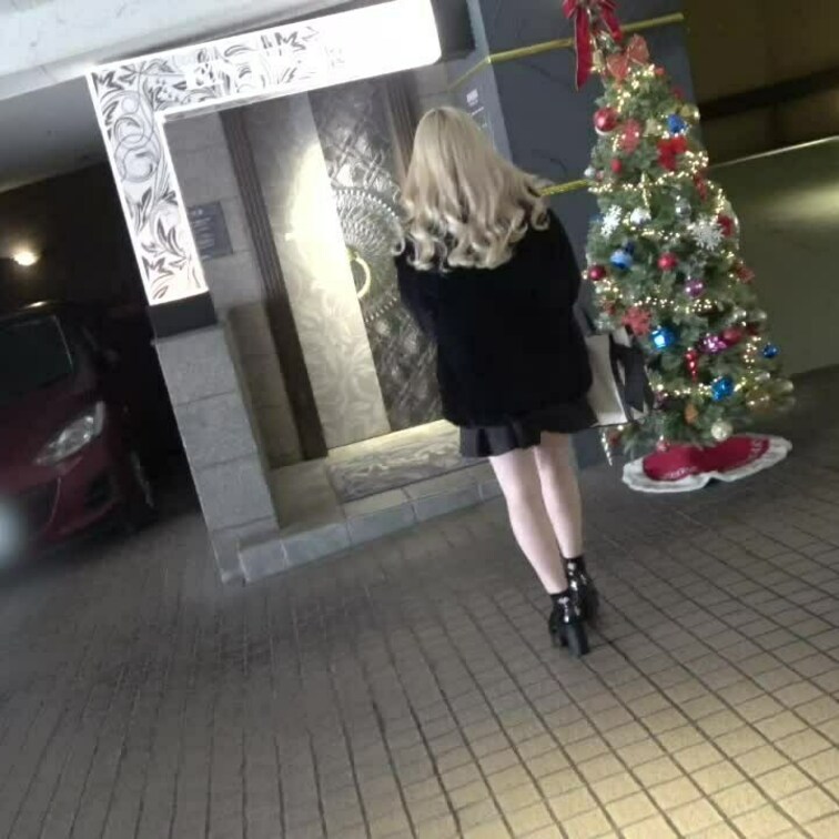 金髪ギャルちゃん
色白美乳　エロエロで撮れてます
御奉仕ギャルちゃん最高ですよ