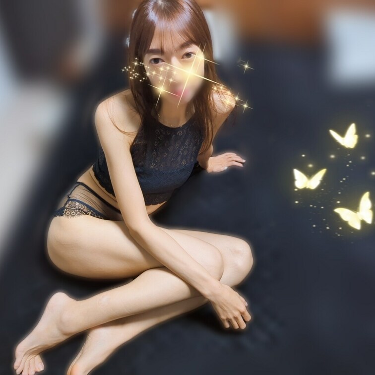 Xに載せた写真です😆
他にも色々置いてますのでぜひ見てみてください😆
そしてもっとえっちな写真は有料で見れますのでそ