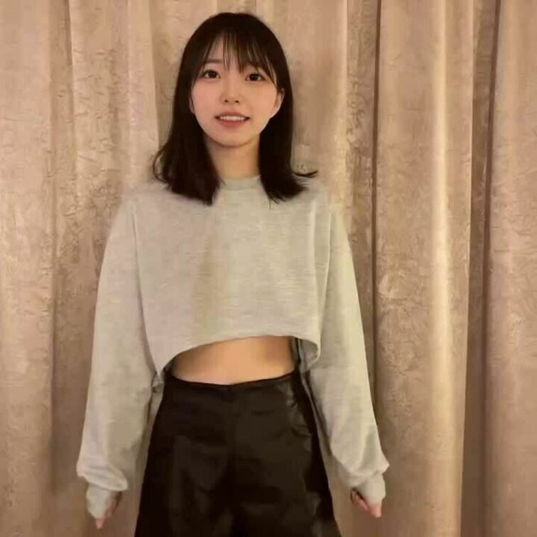 インスタのダンス踊ってたら 乳首みえすぎた〜！😳

#素人
#顔出し
#オナニー
#コスプレ
#裏垢