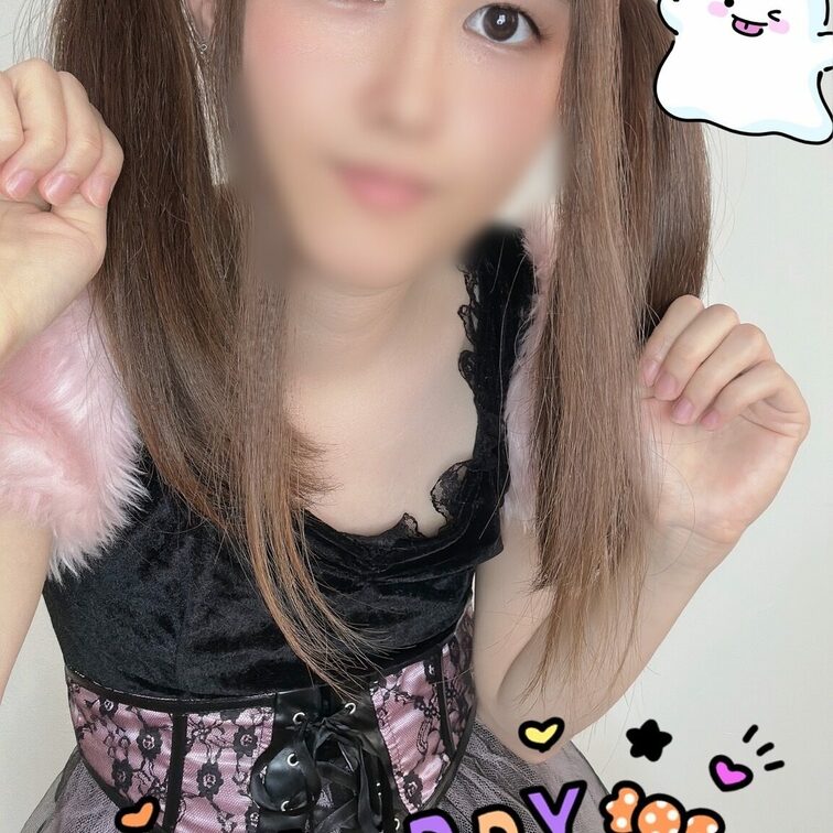 X(Twitter)にてマイファンズの投稿にハロウィンコス画像(こちらの投稿と同じもの)出してます!
よかったらリポス