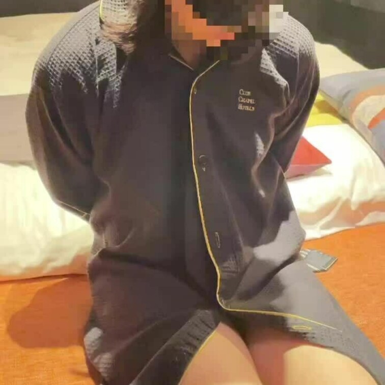 21歳の関西○○○ちゃん

出会って30分後に目隠し○○○束して、おち◯ち◯を咥えさせるところからスタート。

